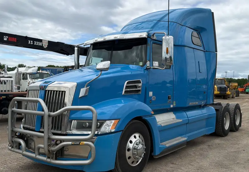 2019 Western Star 5700XE photo 1