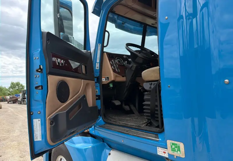 2019 Western Star 5700XE photo 21