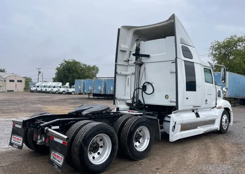 2016 Western Star 5700XE photo 5