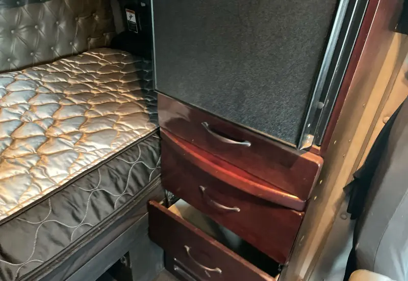 2016 Western Star 5700XE photo 31