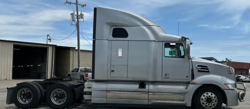 2020 Western Star 5700XE photo 4