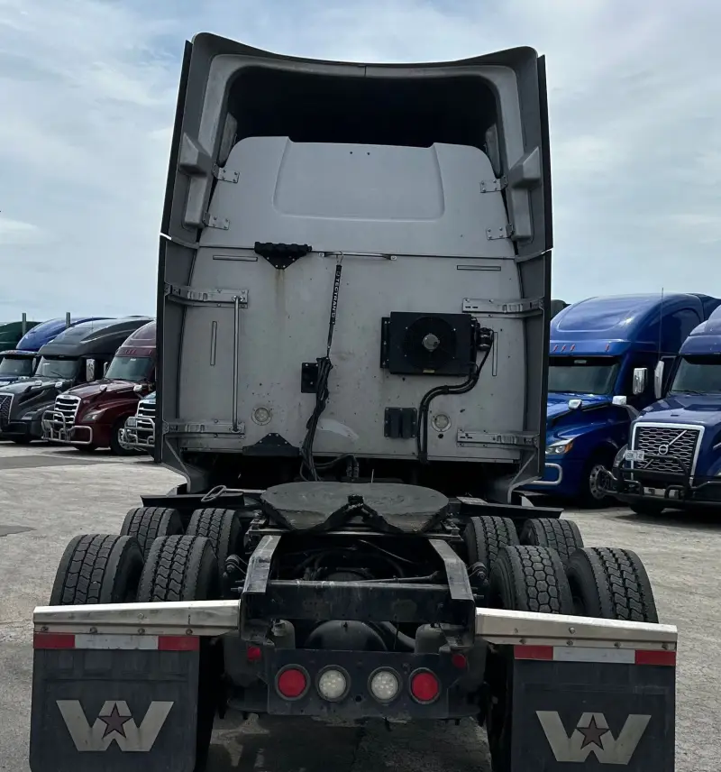 2020 Western Star 5700XE photo 6