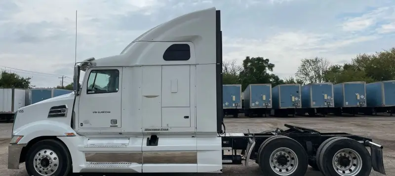 2016 Western Star 5700XE photo 8