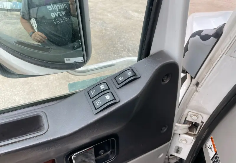 2016 Western Star 5700XE photo 17