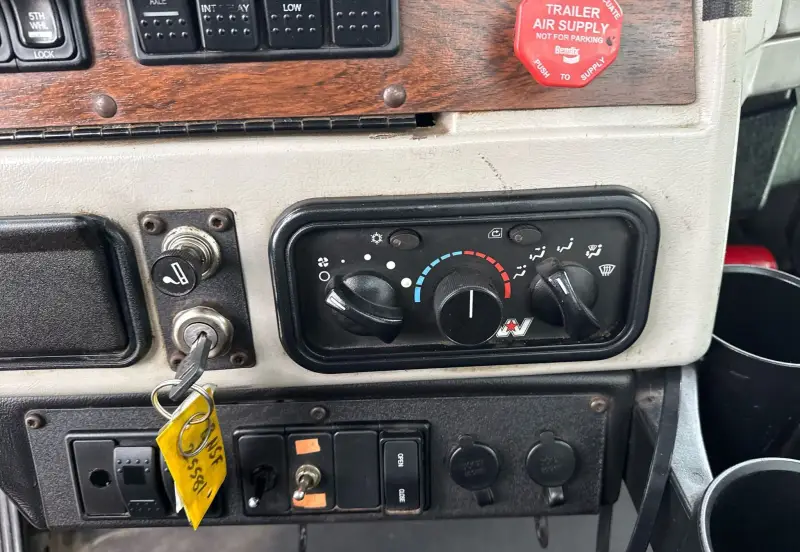2012 Western Star 4900 Conventional photo 39