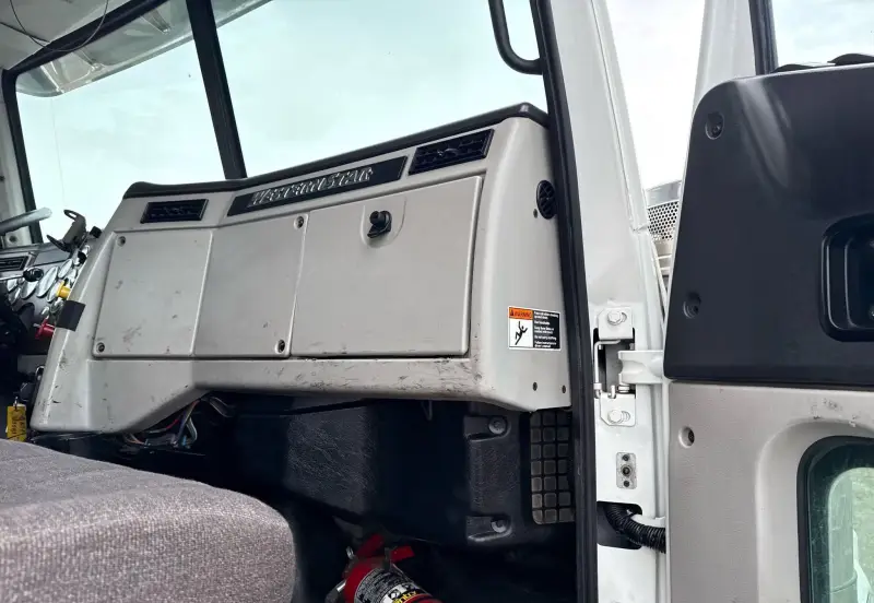 2012 Western Star 4900 Conventional photo 46