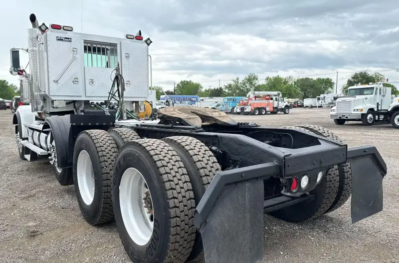 2012 Western Star 4900 Conventional photo 7