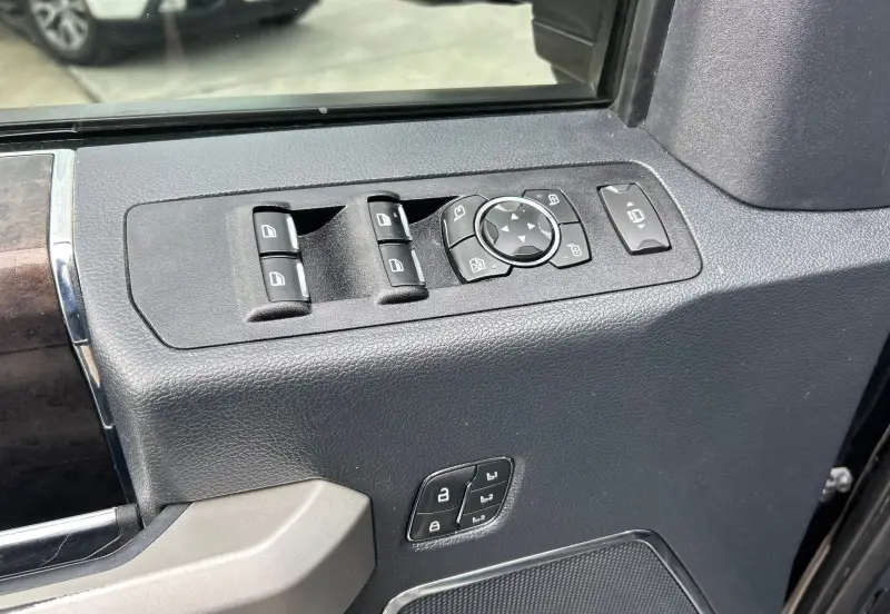 2022 Ford F250 Super Duty photo 17