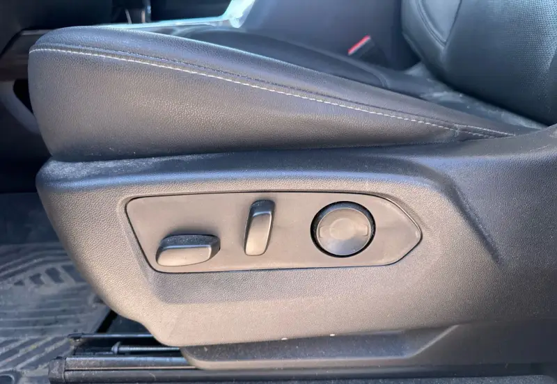 2023 Chevrolet Silverado 1500 LTZ photo 28