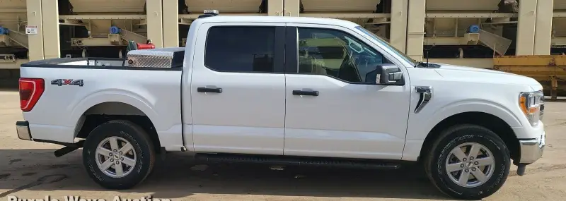 2021 Ford F150 XLT photo 4
