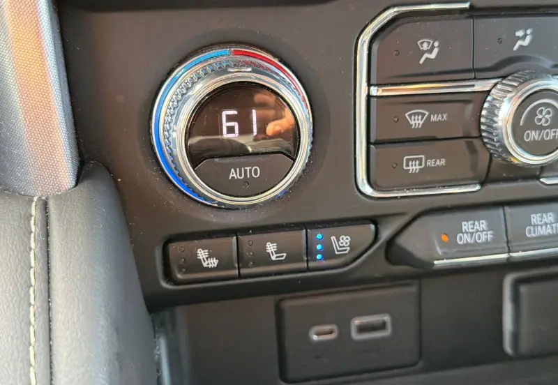 2021 GMC Yukon photo 21