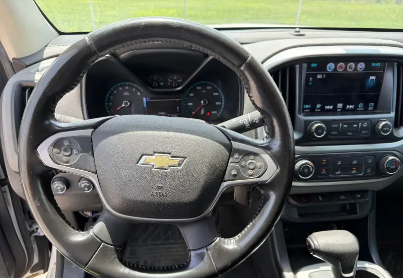 2017 Chevrolet Colorado photo 21