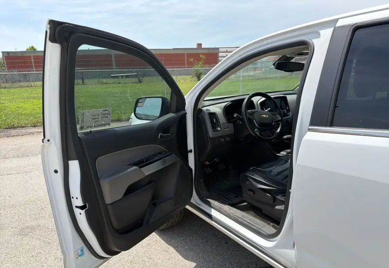 2017 Chevrolet Colorado photo 15
