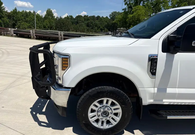 2018 Ford F350 Super Duty photo 18