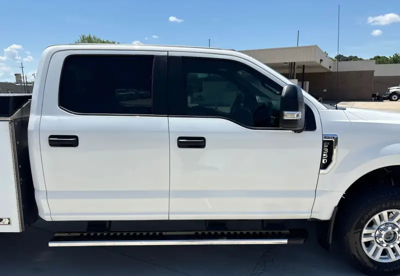 2018 Ford F350 Super Duty photo 26