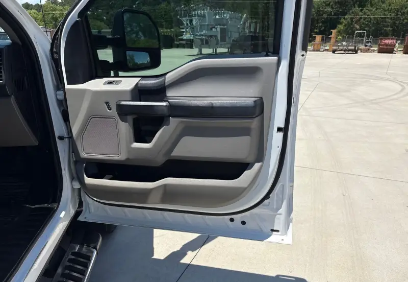 2018 Ford F350 Super Duty photo 77