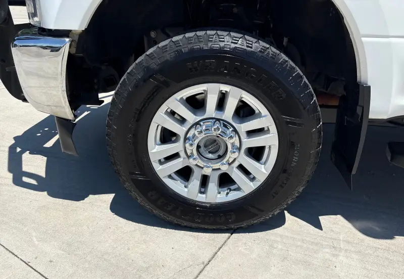 2018 Ford F350 Super Duty photo 92