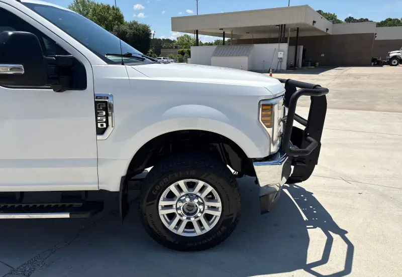 2018 Ford F350 Super Duty photo 24