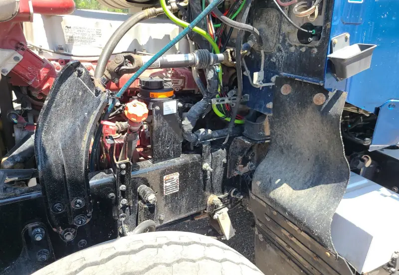 2014 Mack CHU613 photo 50