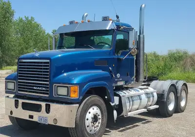 2014 Mack CHU613